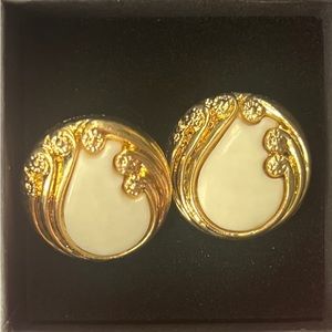 Vintage European Earrings!